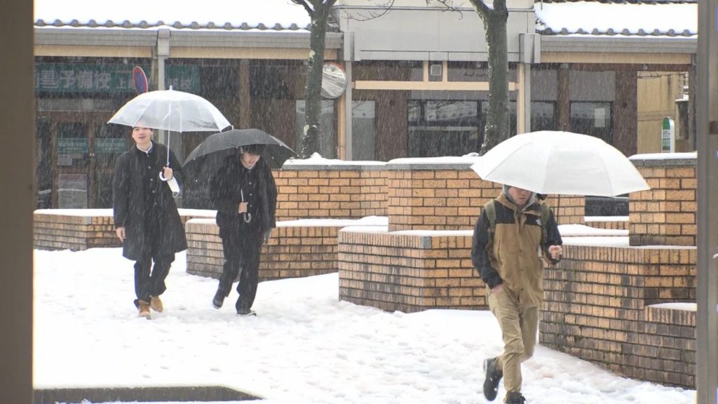 231218_平野部でまとまった雪